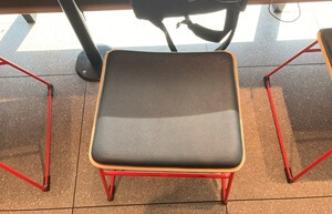 マクドナルド 蕨東口店椅子