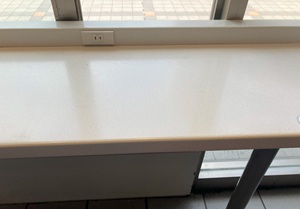 マクド川口東口デスク